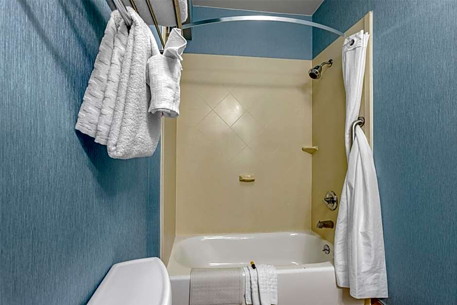 Best Western Plus Wasco Inn & Suites