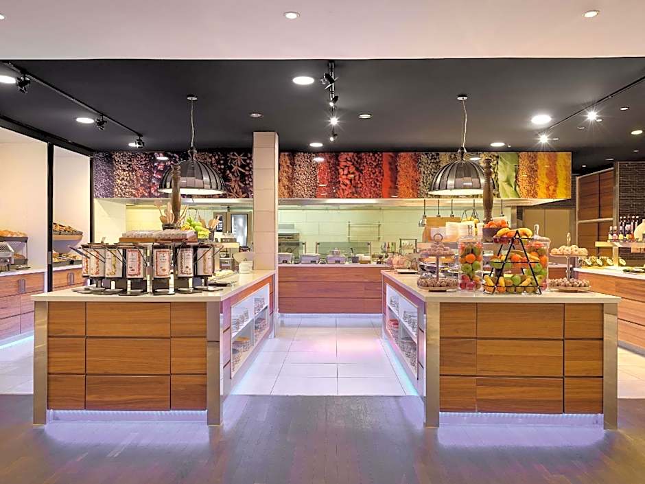 Movenpick Hotel Amsterdam City Centre