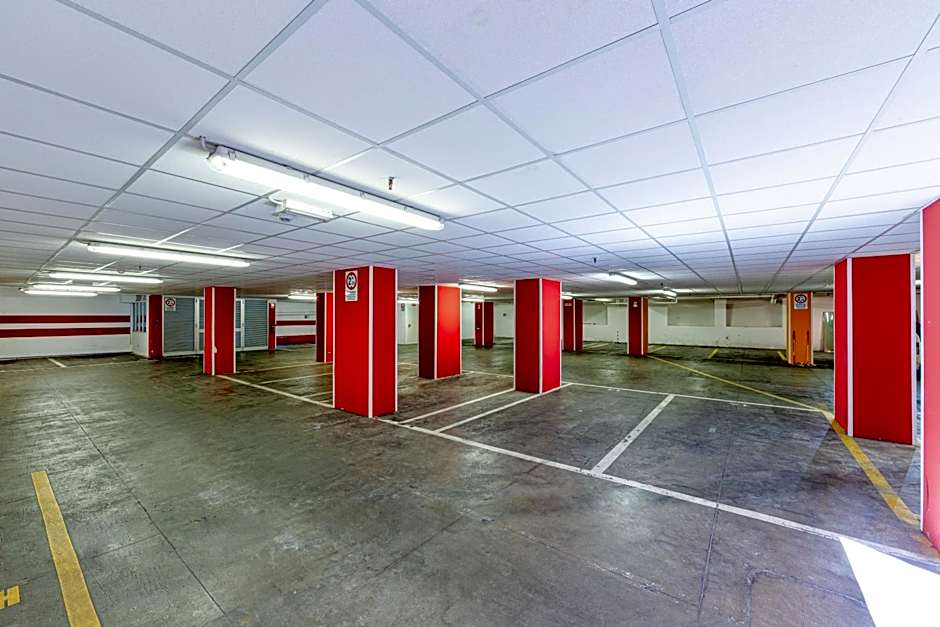 Ambassador Palace Hotel