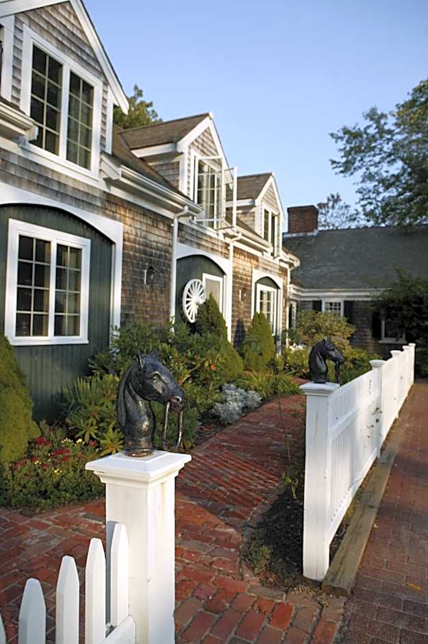 Captain's House Inn