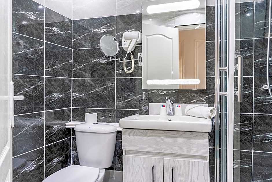 HOTEL ROYAL Paris Ivry
