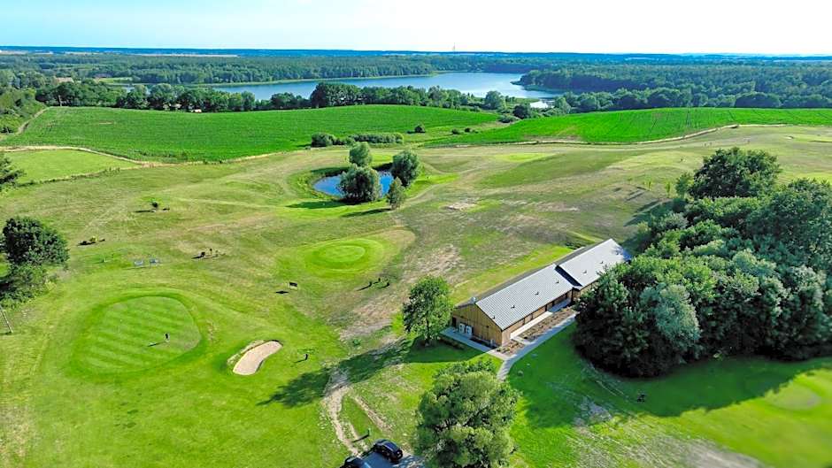 Binowo Park Golf Garden Rooms