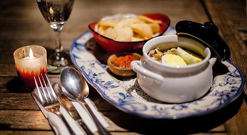 Cemara Beachfront Suite