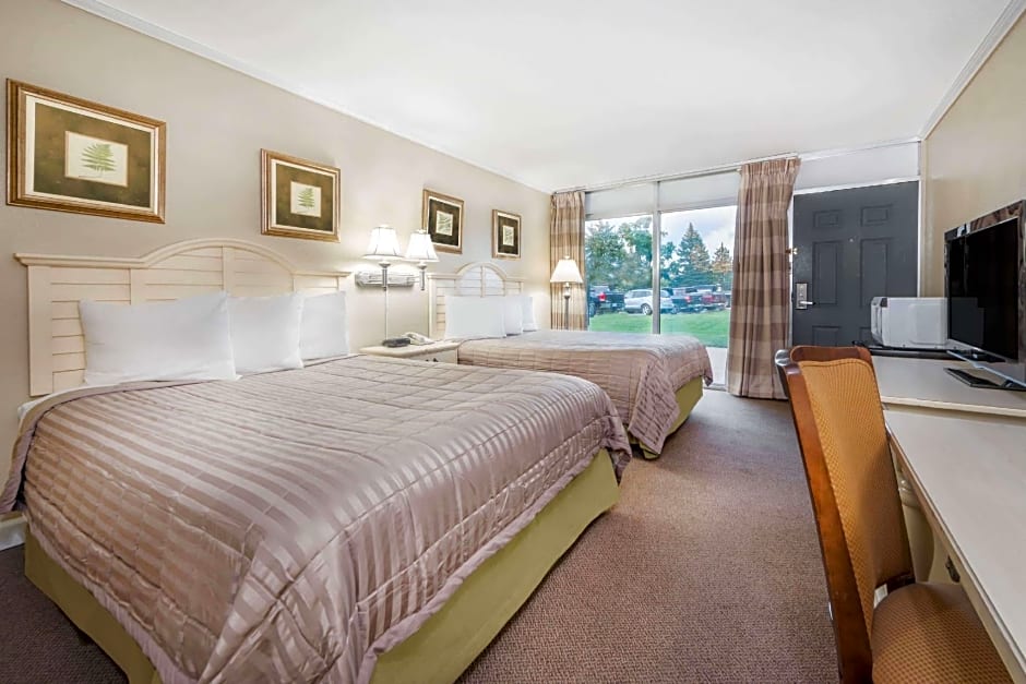 Howard Johnson Burlington – Burlington, IA