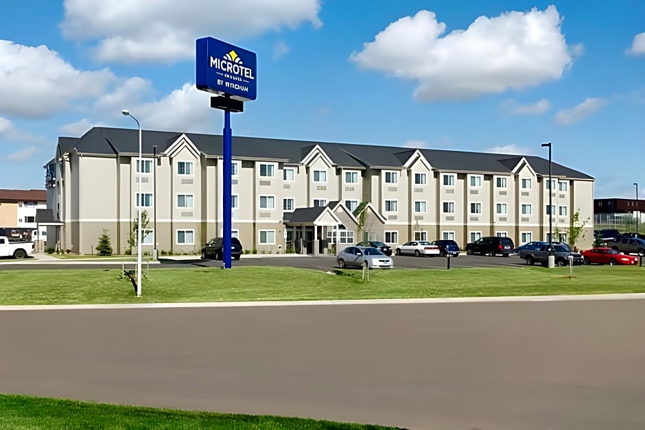 Microtel Inn & Suites By Wyndham Dickinson