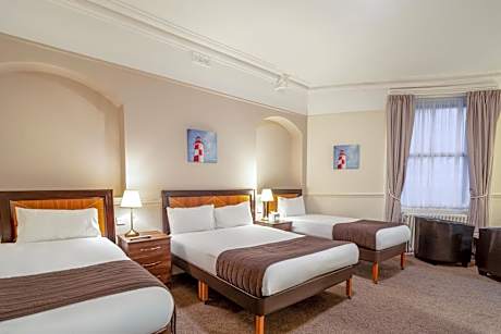 Family Room with Sea View