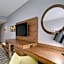 Hampton Inn By Hilton & Suites Portland, ME