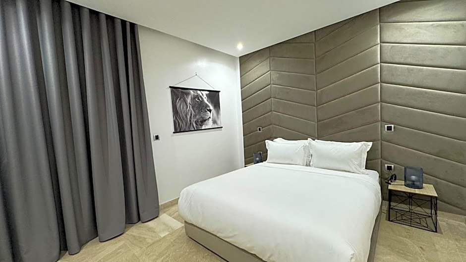 7th Floor 3BR with Terrace - AppartAli Luxury Platform