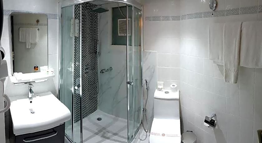 Al Jawhara Metro Hotel