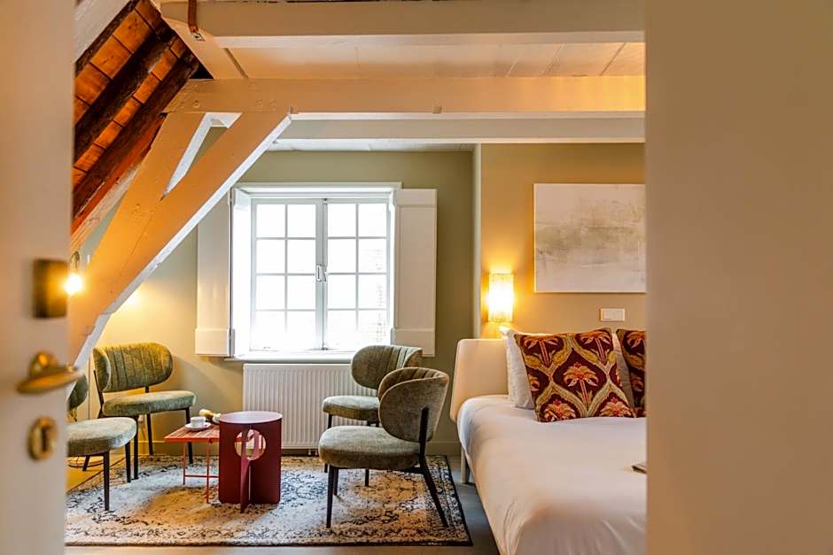 Brass Hotel
