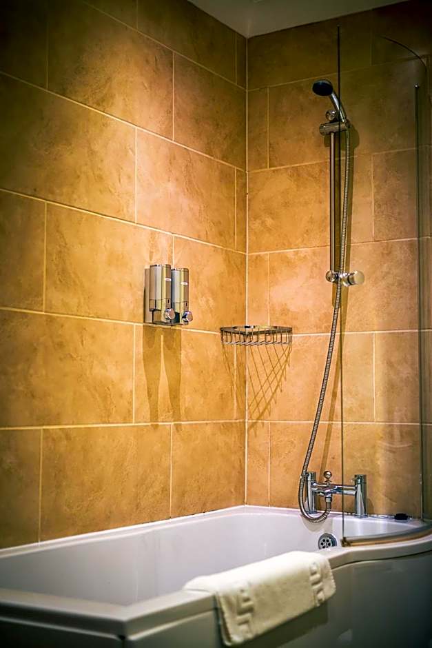 Three Horseshoes Inn