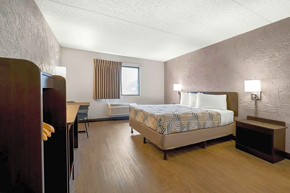 Motel 6 Elk Grove Village - O'Hare