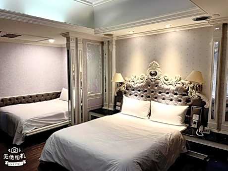 Quadruple Room with Bath