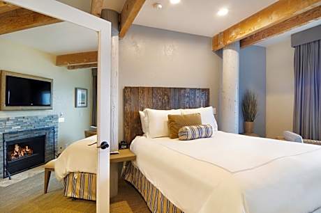 Queen Room with Ocean View