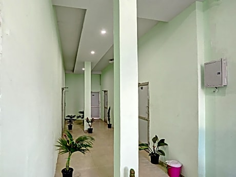 Hotel O Star Night Place