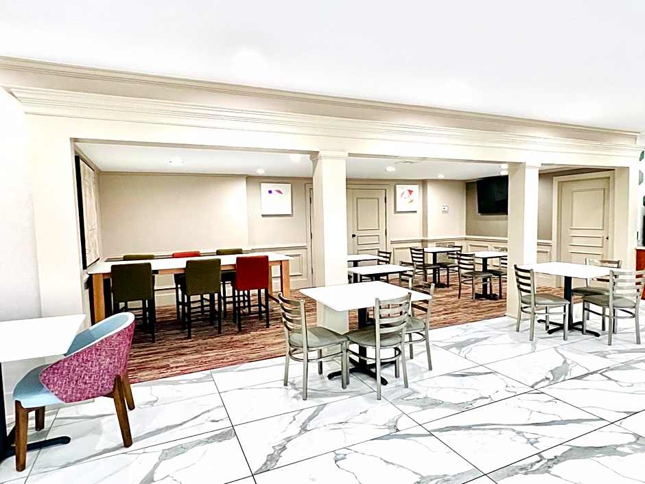 Quality Inn & Suites Conference Center Mcdonough