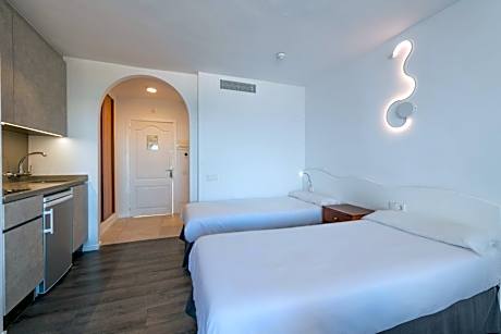 Studio with Sea View