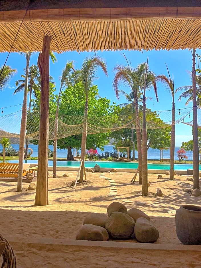 Bleu MATHIS Gili Asahan