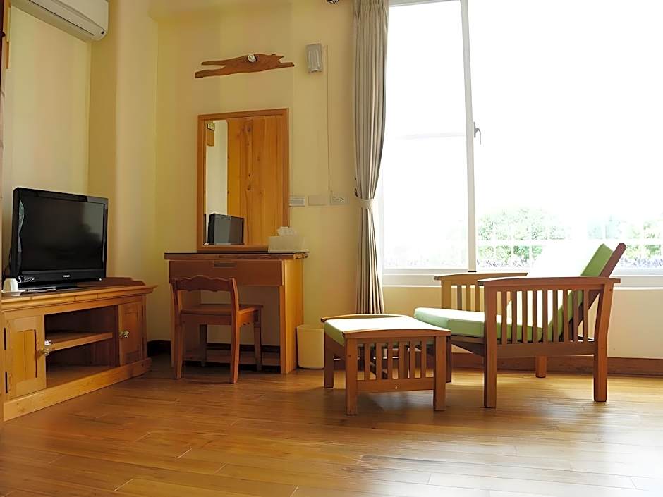 Smile Food Spa Bed and Breakfast