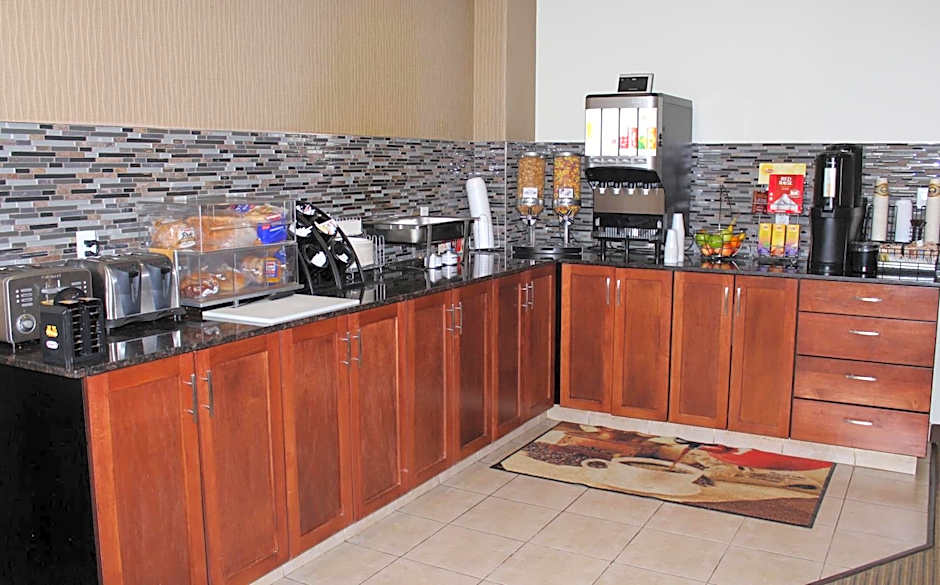 Foxwood Inn and Suites