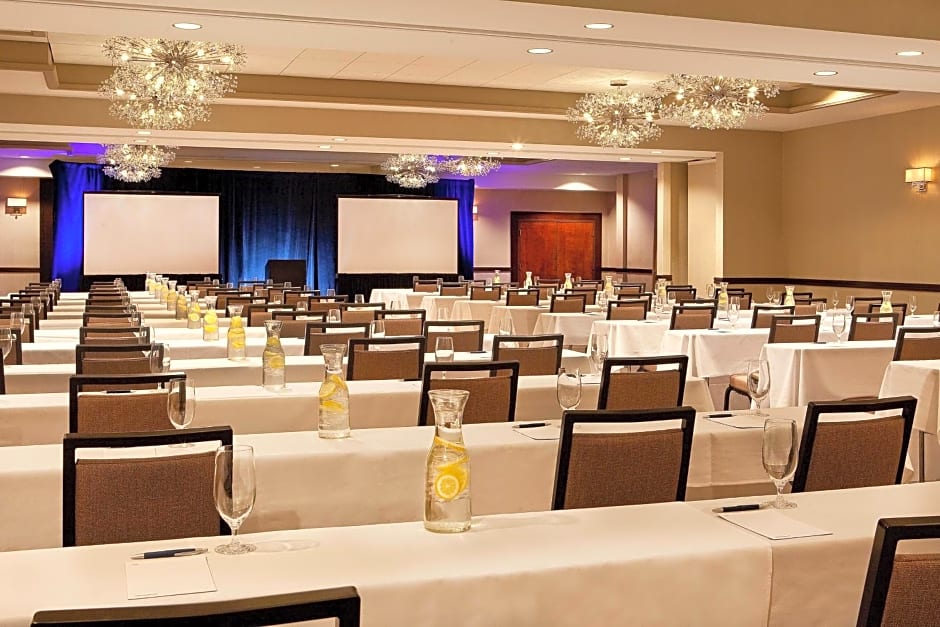 Sheraton Portsmouth Harborside Hotel