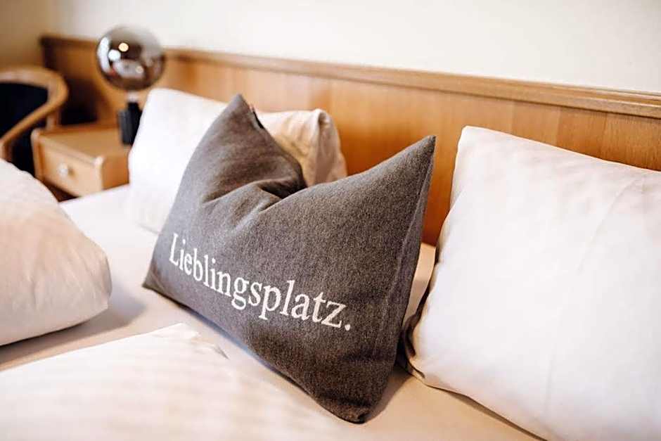 Hotel Dorfcafe Unken
