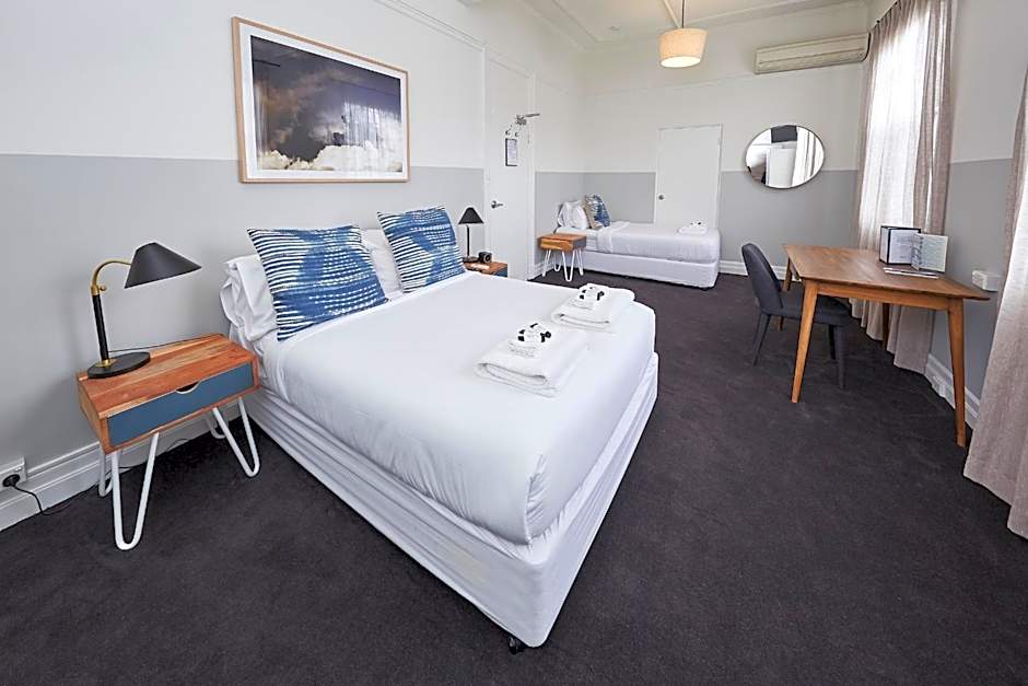 Bridgeview Hotel Willoughby