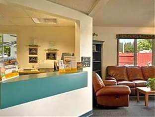 Nisswa Inn and Suites