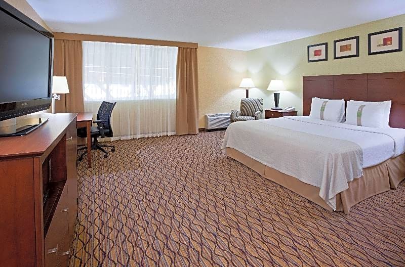 Holiday Inn Bloomington Airport South- Mall Area