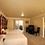 Monterey Fireside Lodge