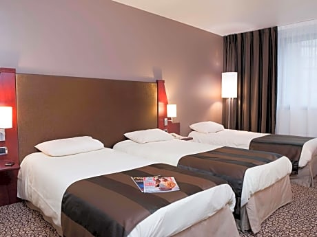 Classic Â Room With 3 Single Beds