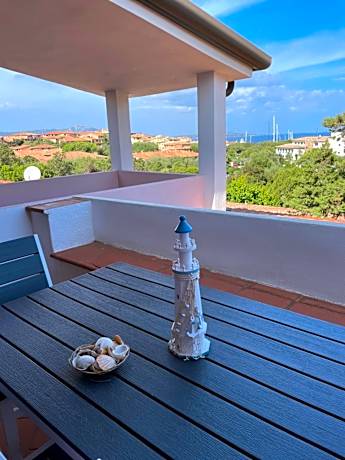 Splendida vista mare zona centrale Porto Rotondo posto auto privato