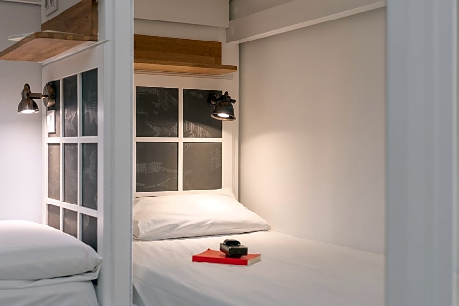 Casa Gracia Barcelona Hostel