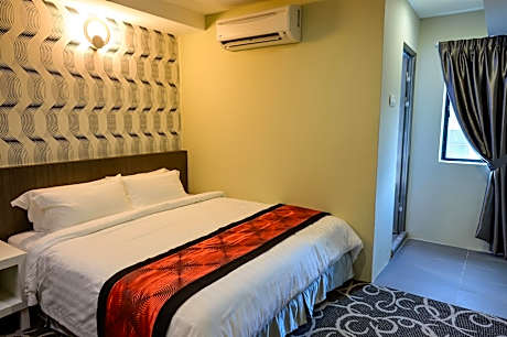 Deluxe Room (1 Double Bed)