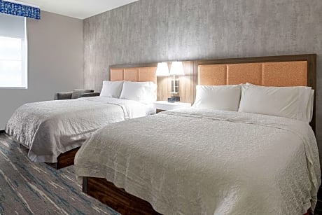 1 King Bed Studio Suite Nonsmoking