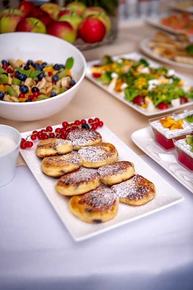 Red Baron Hotel & Restaurant