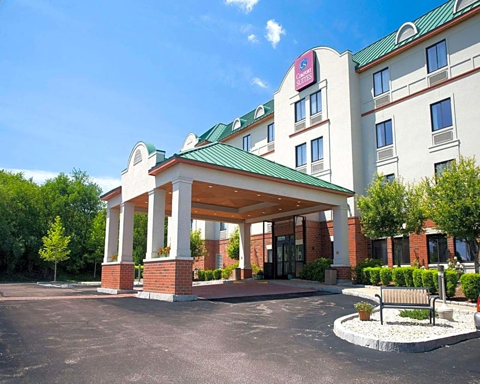 Comfort Suites West Warwick