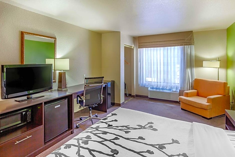 Sleep Inn & Suites Hewitt - South Waco
