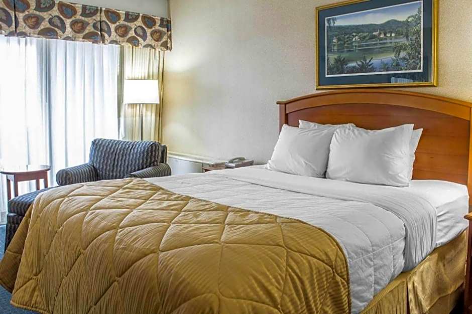 Lifestyle Inn Cedar Falls