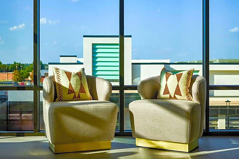 Lively Hotel On Oak Oklahoma City, Tapestry By Hilton
