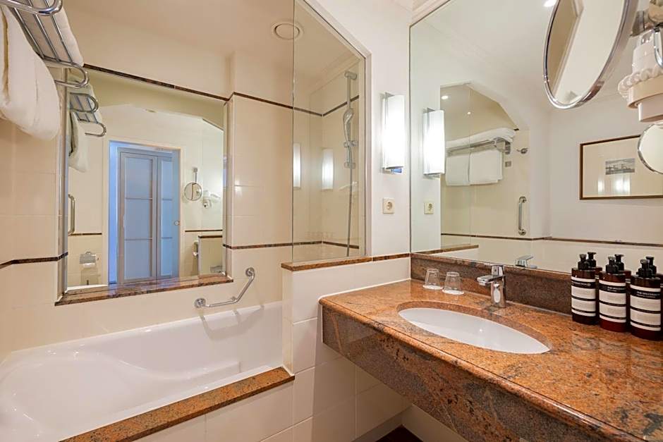 Grand Hotel Amrâth Kurhaus The Hague Scheveningen