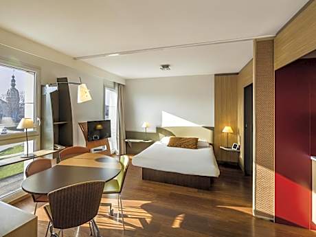 Studio With 1 Double Bed And 1 Sofa Bed