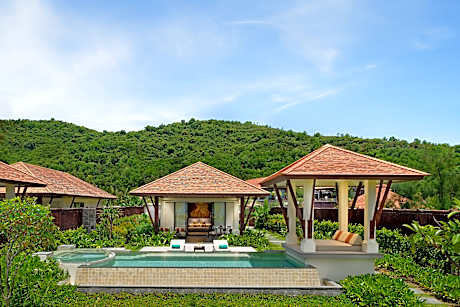 Wellbeing Pool Villa