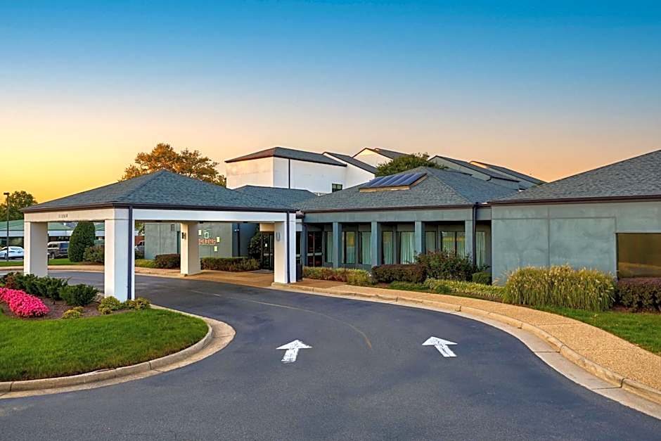 Courtyard by Marriott Fairfax Fair Oaks