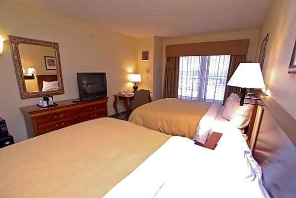 Hampton Inn & Suites Newark Airport Elizabeth