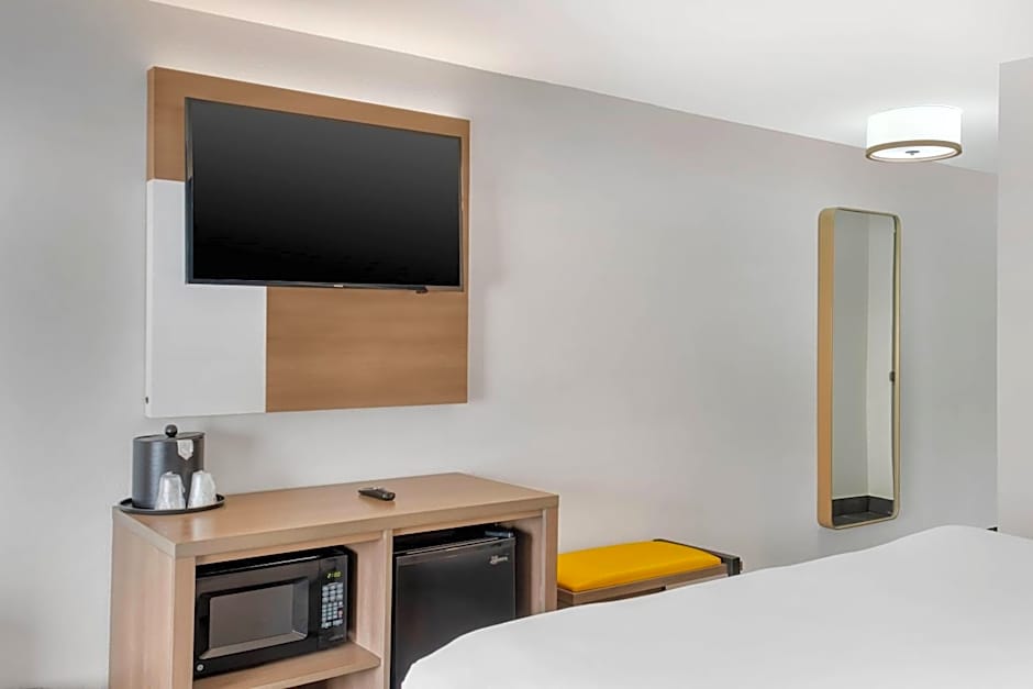 Comfort Inn & Suites El Paso I-10 Airport Area