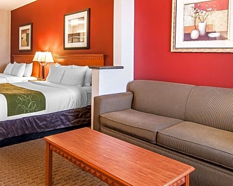 2 Queen Beds, Sofa Bed, Balcony, Nonsmoking