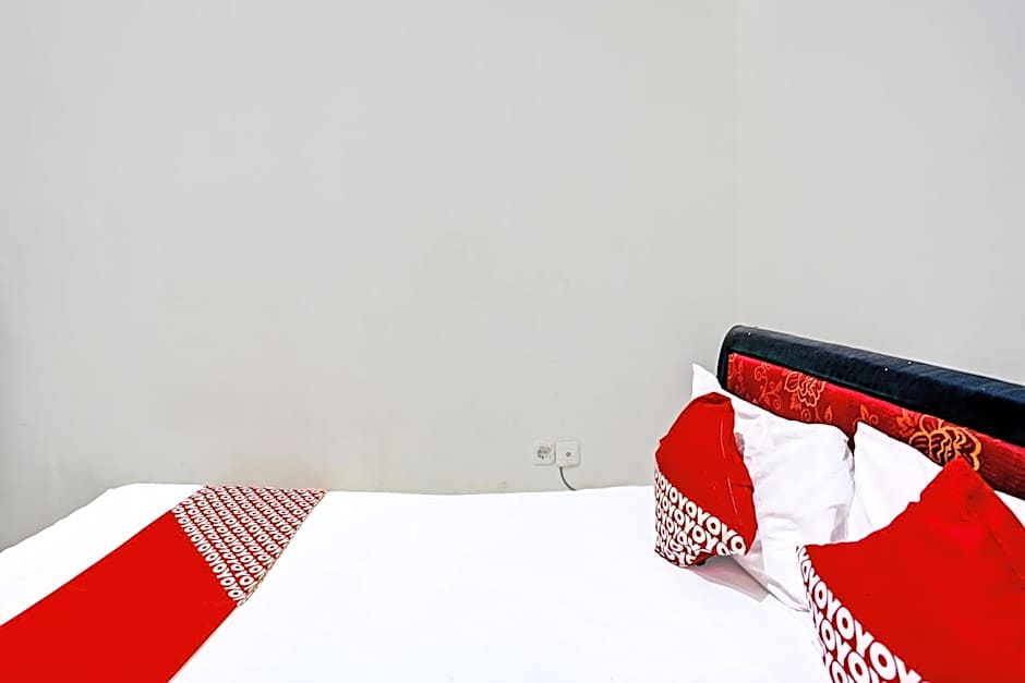 OYO Life 92190 Arya Guest House