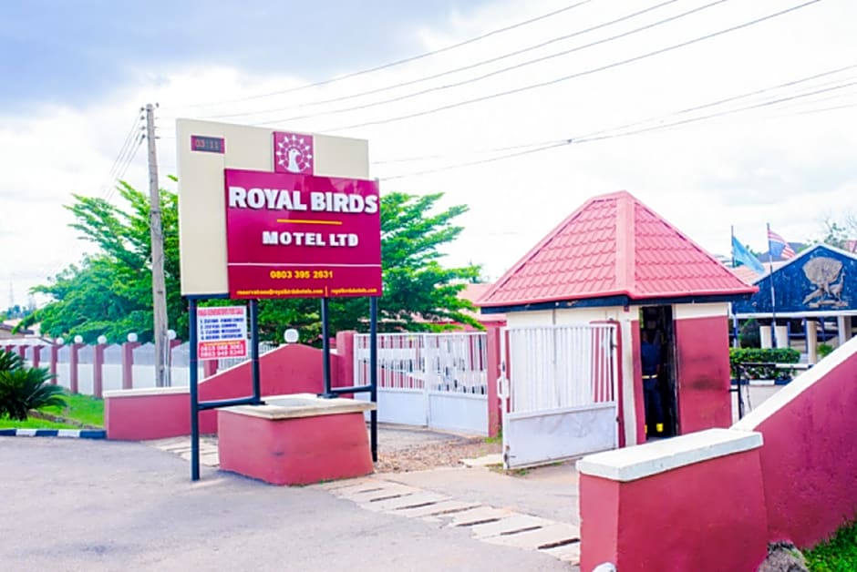 Royal Birds Motel