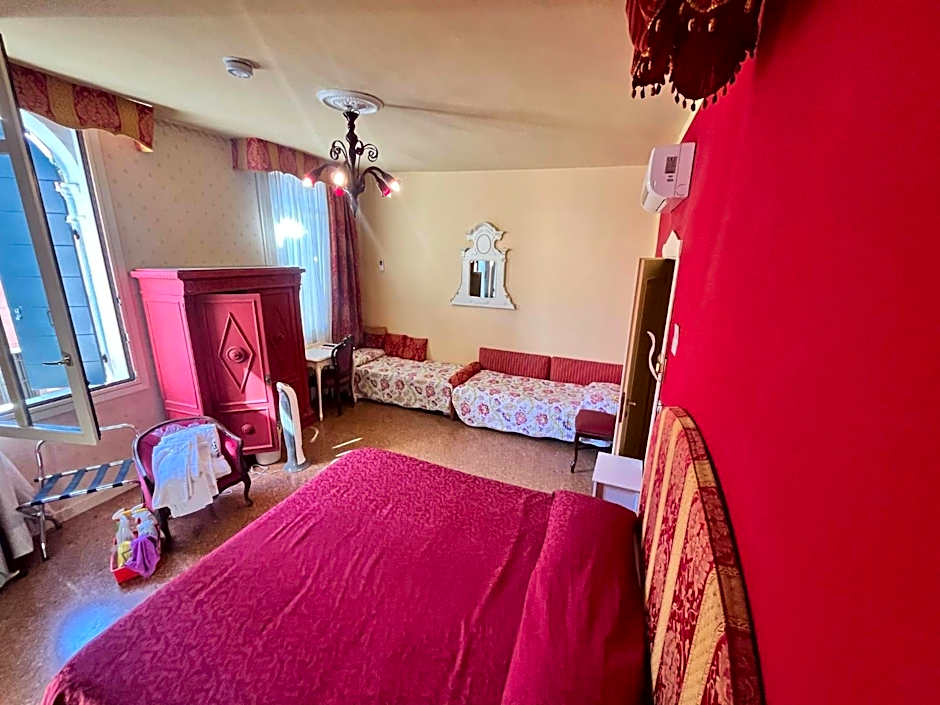 Alloggi Acquavita - checkin at "Alloggi SS Giovanni e Paolo"